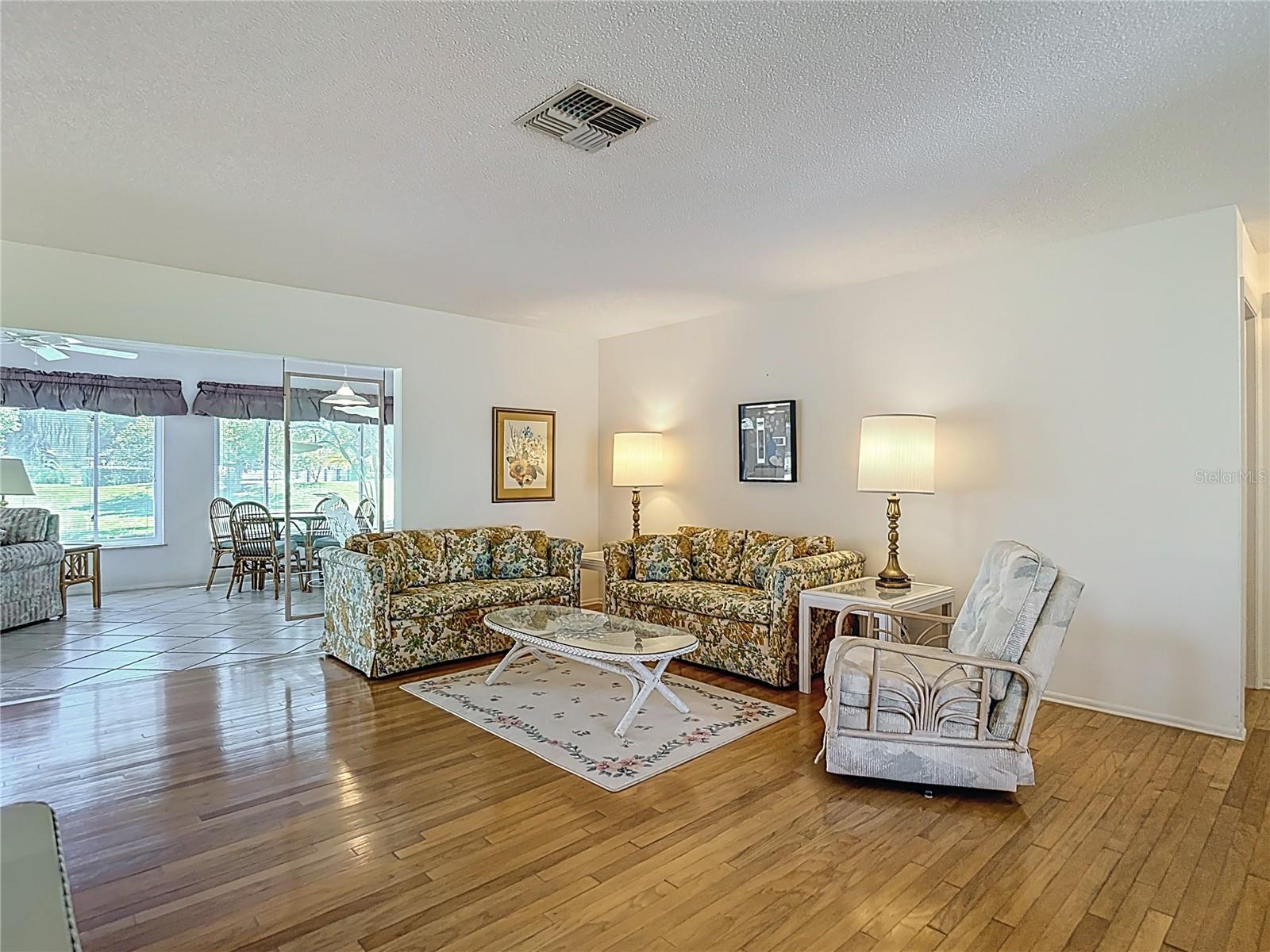 Image 7 of 71 For 11118 Sandtrap Drive 11118