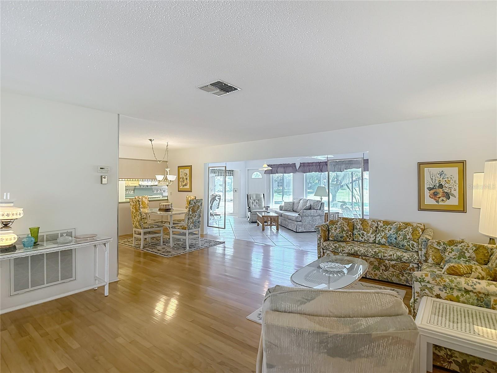 Image 9 of 71 For 11118 Sandtrap Drive 11118