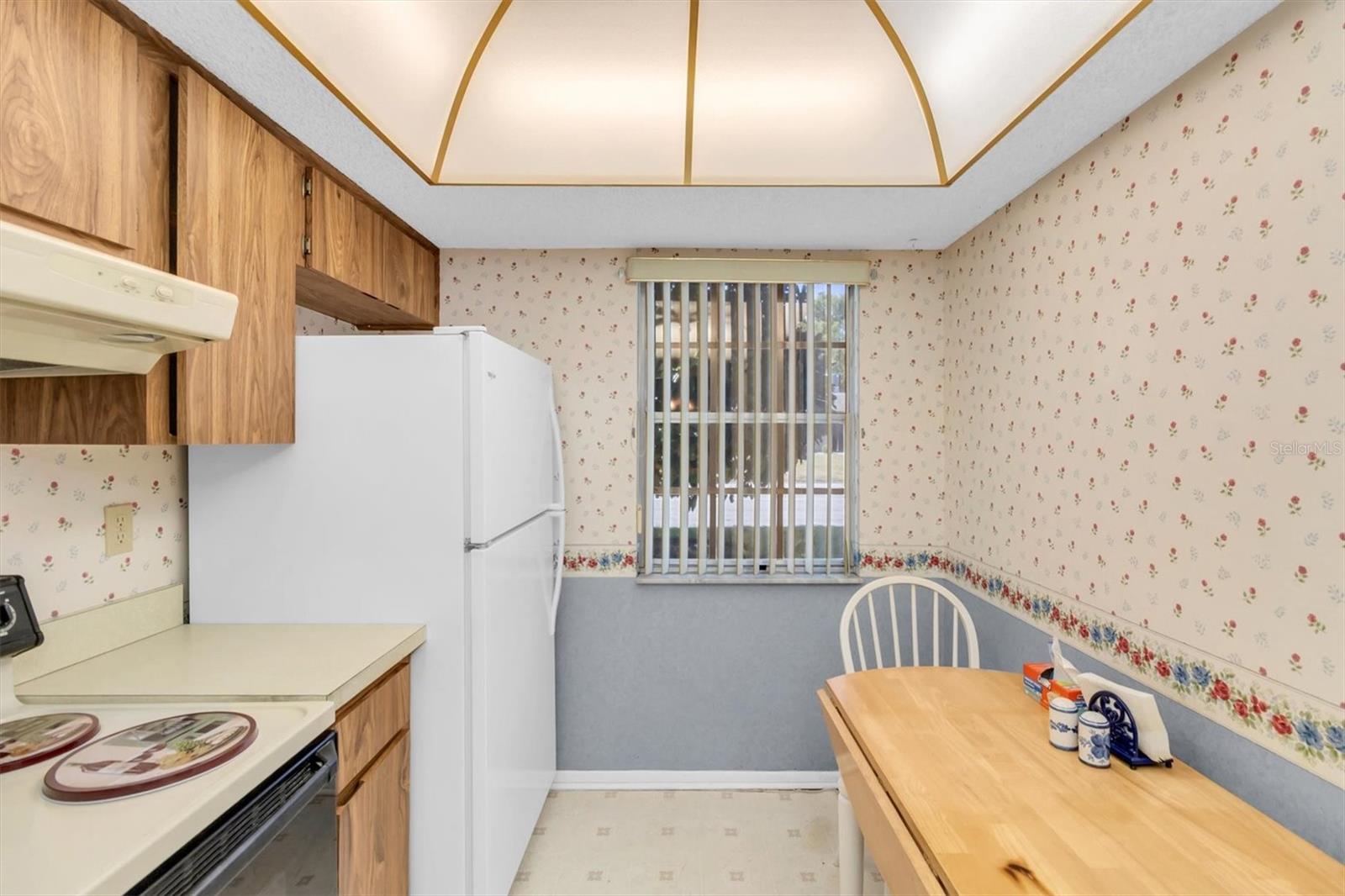 Image 11 of 59 For 11204 Pembridge Court 4