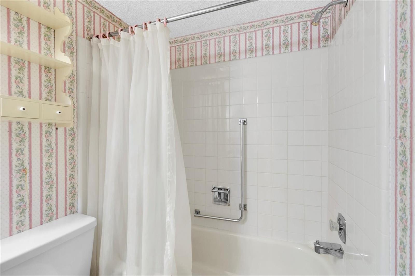 Image 21 of 59 For 11204 Pembridge Court 4