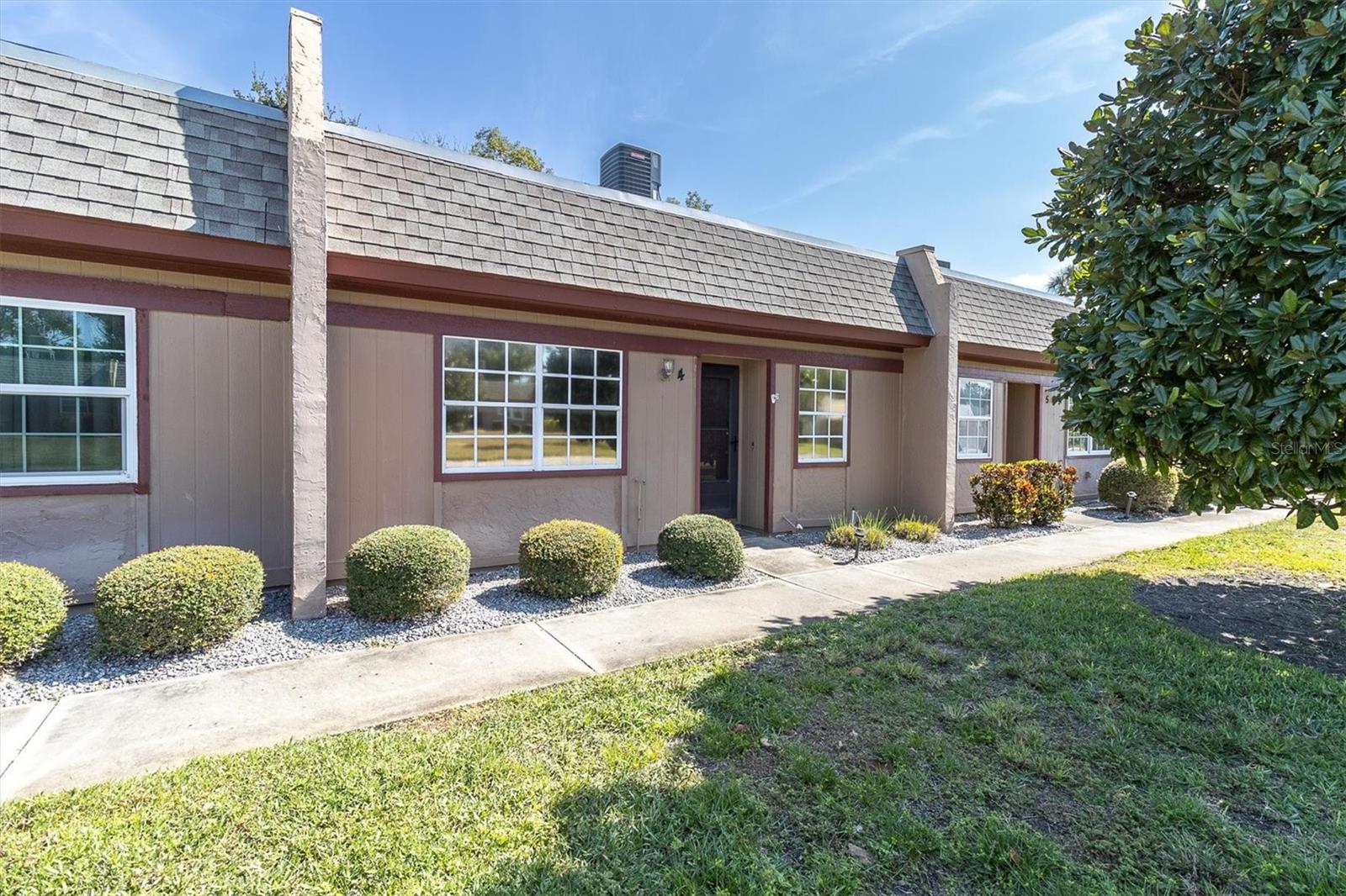 Image 30 of 59 For 11204 Pembridge Court 4