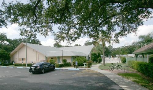 Image 35 of 59 For 11204 Pembridge Court 4