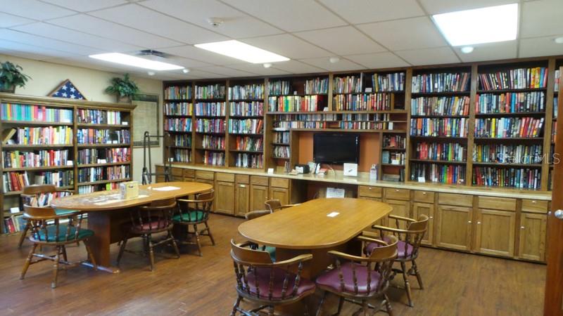 Image 42 of 59 For 11204 Pembridge Court 4