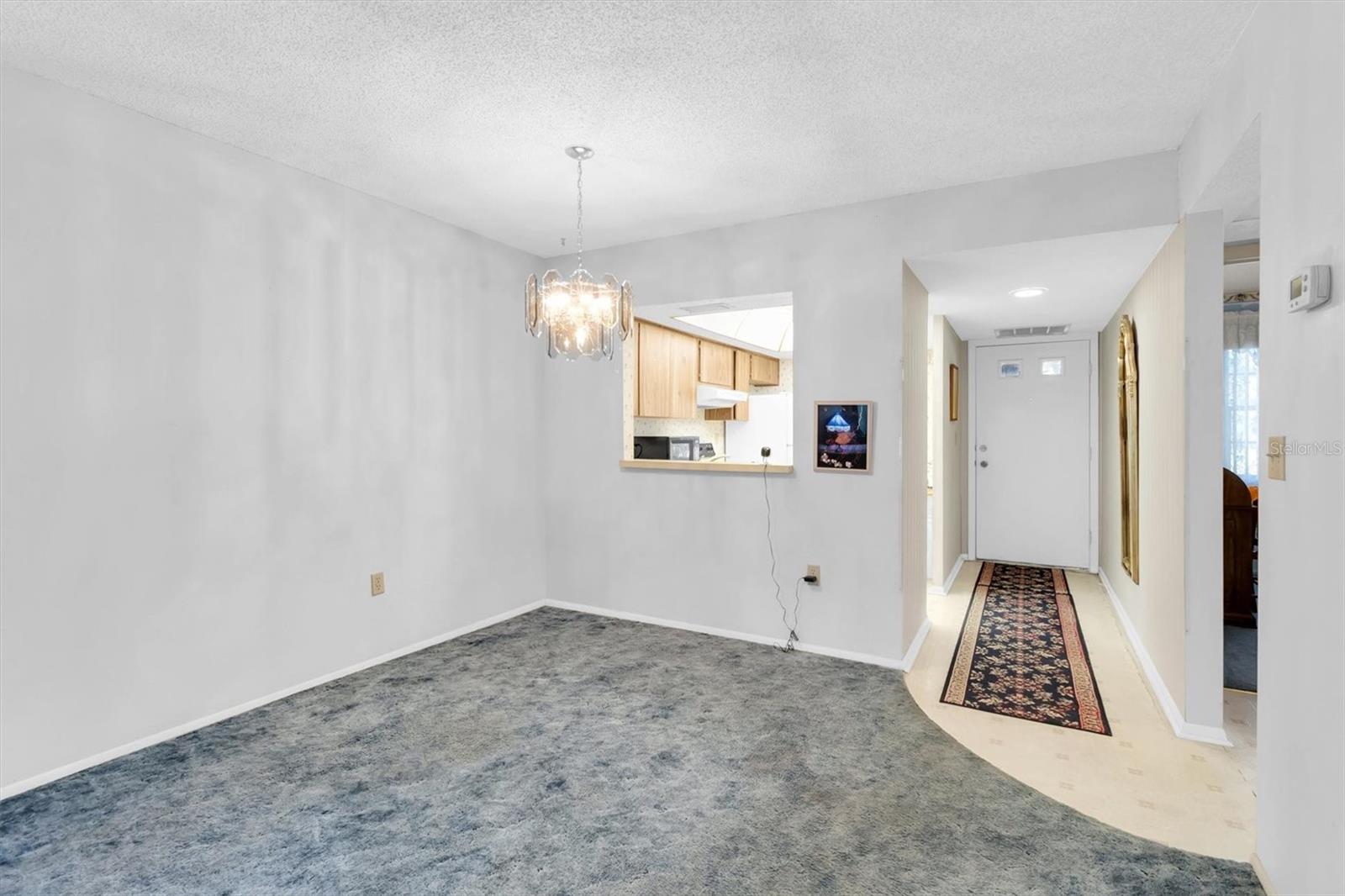 Image 8 of 59 For 11204 Pembridge Court 4