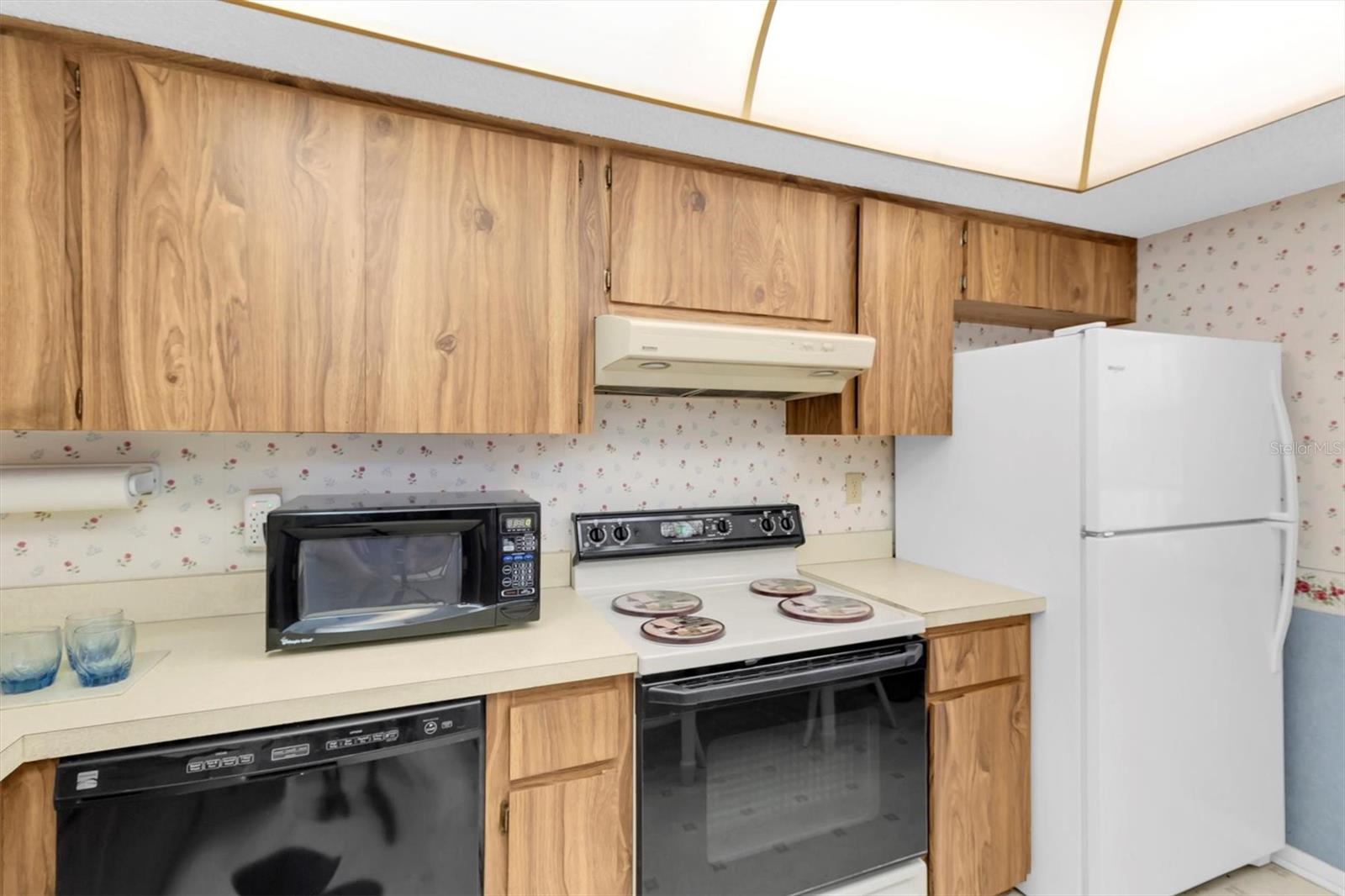 Image 9 of 59 For 11204 Pembridge Court 4