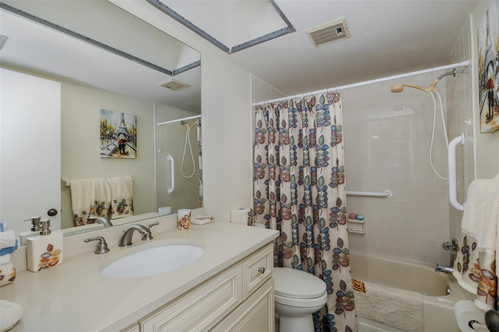 Image 33 of 48 For 8210 Aquila Street 213