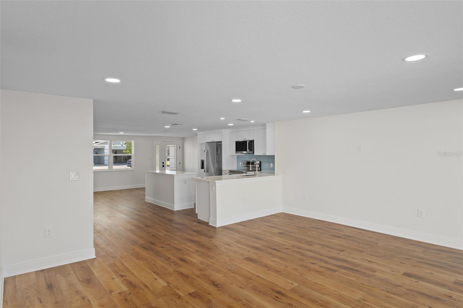 Image 17 of 46 For 13611 Evelane Drive