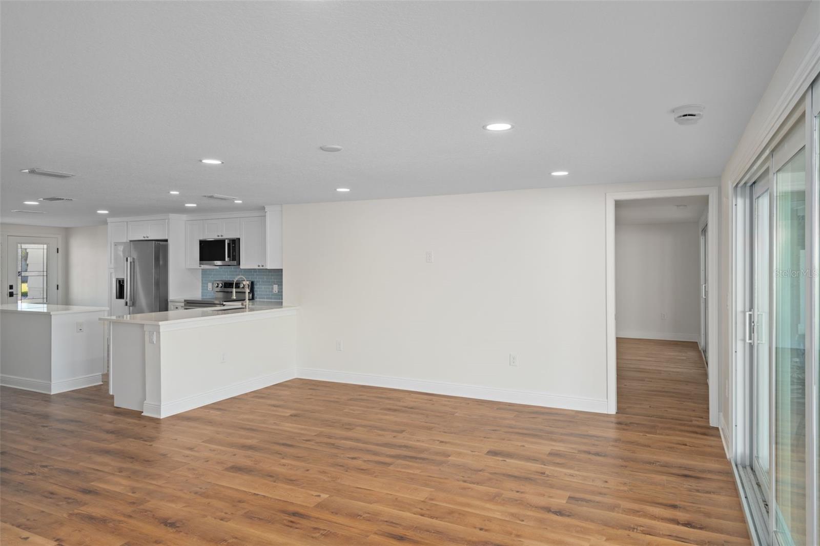 Image 18 of 46 For 13611 Evelane Drive