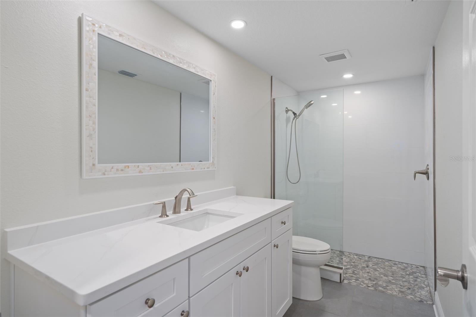 Image 23 of 46 For 13611 Evelane Drive