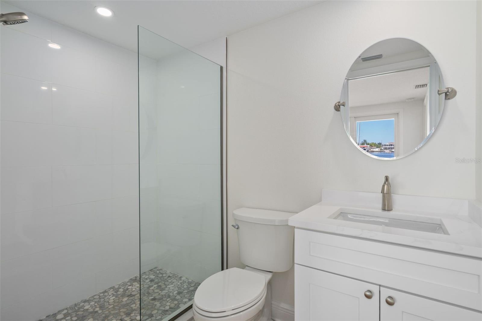 Image 28 of 46 For 13611 Evelane Drive