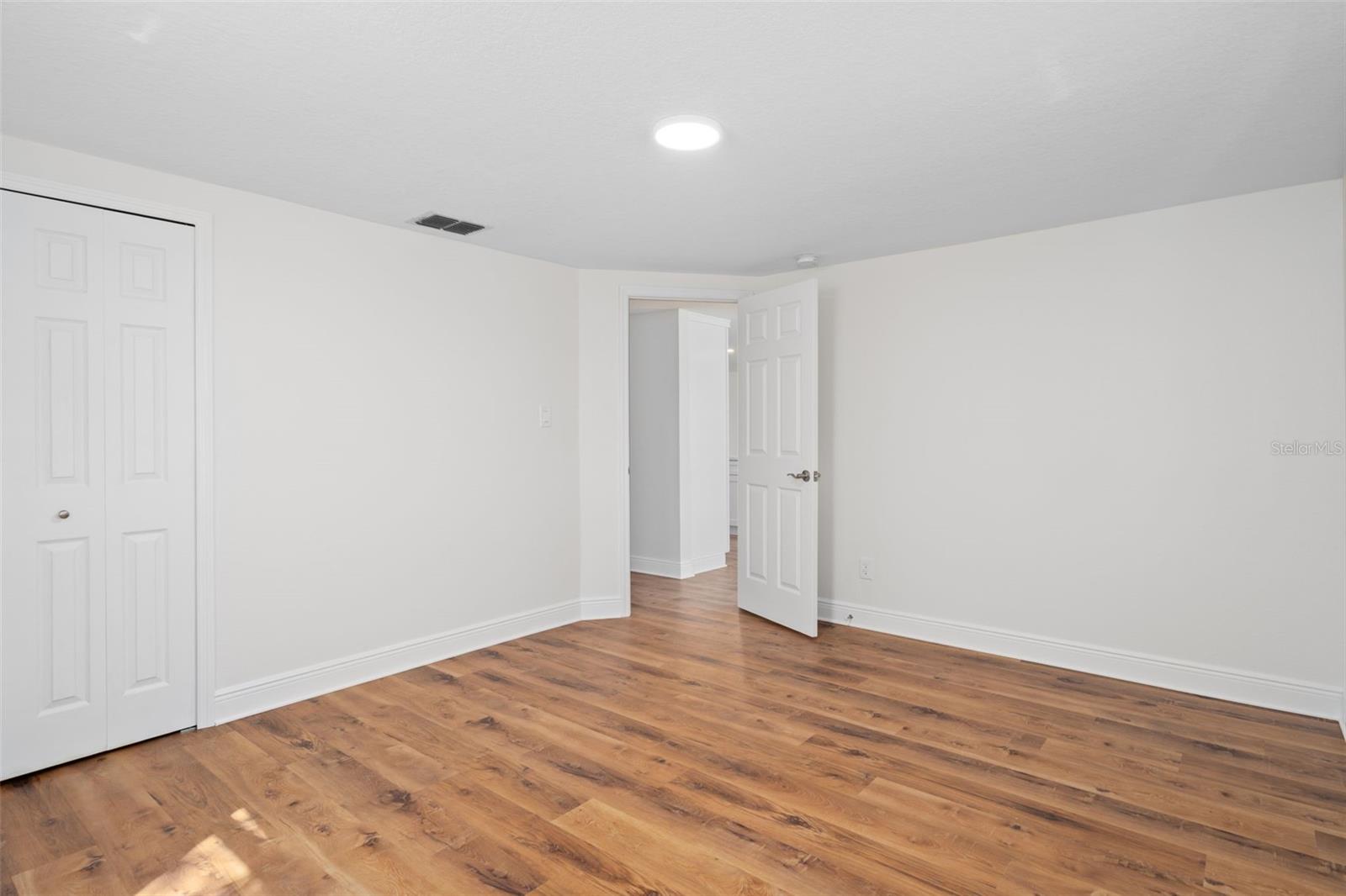 Image 32 of 46 For 13611 Evelane Drive