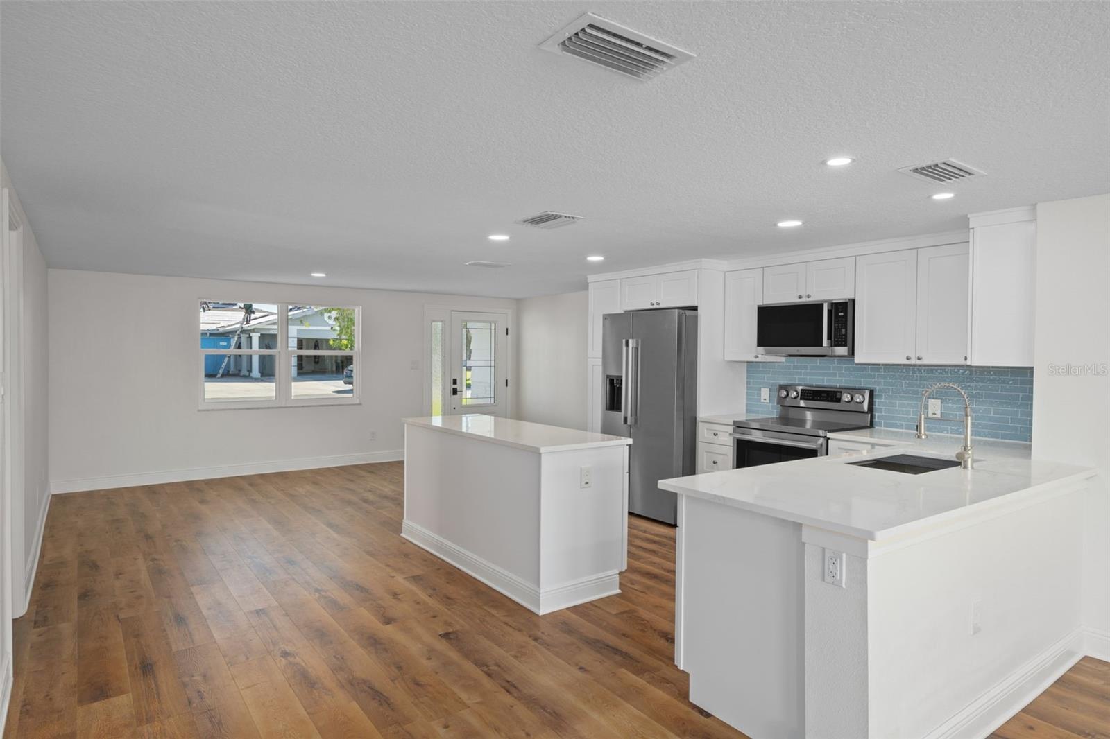 Image 9 of 46 For 13611 Evelane Drive