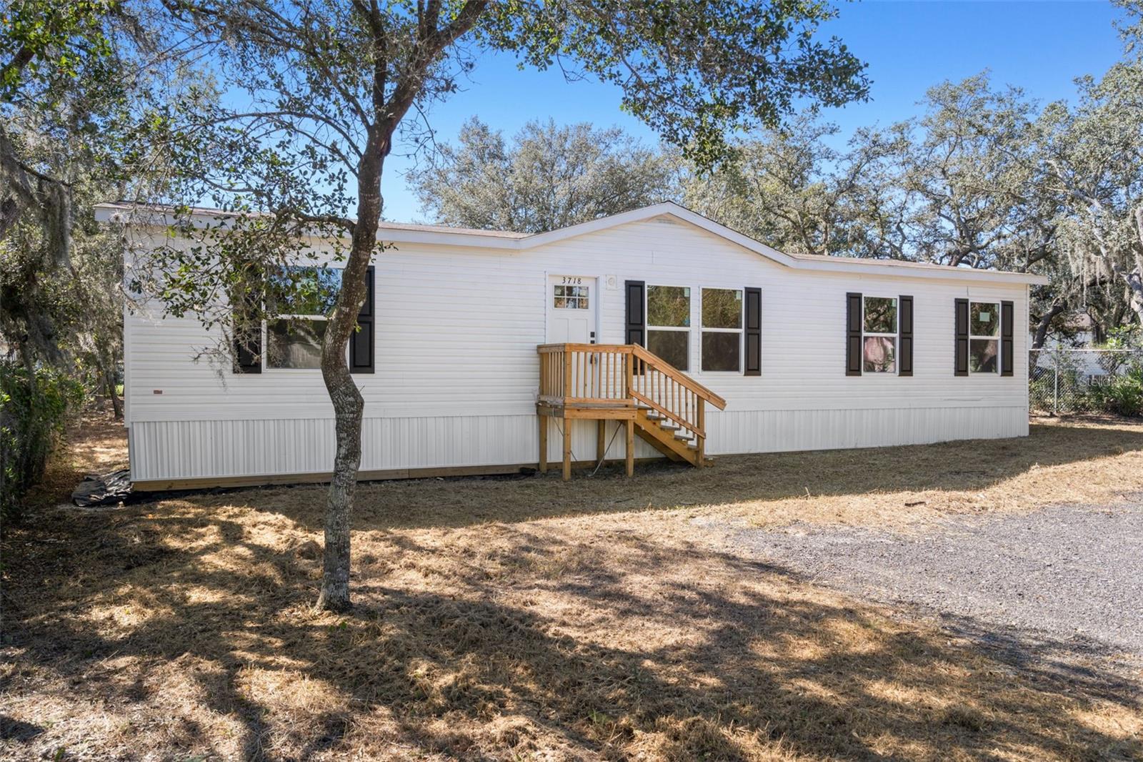 Image 11 of 65 For 3718 Shetland Drive