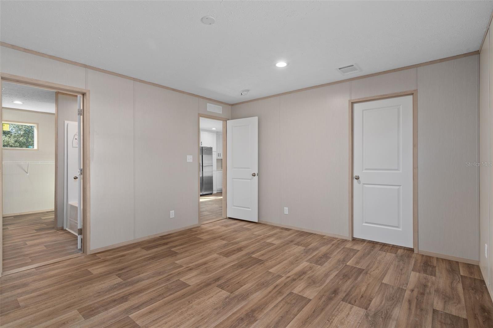 Image 31 of 65 For 3718 Shetland Drive