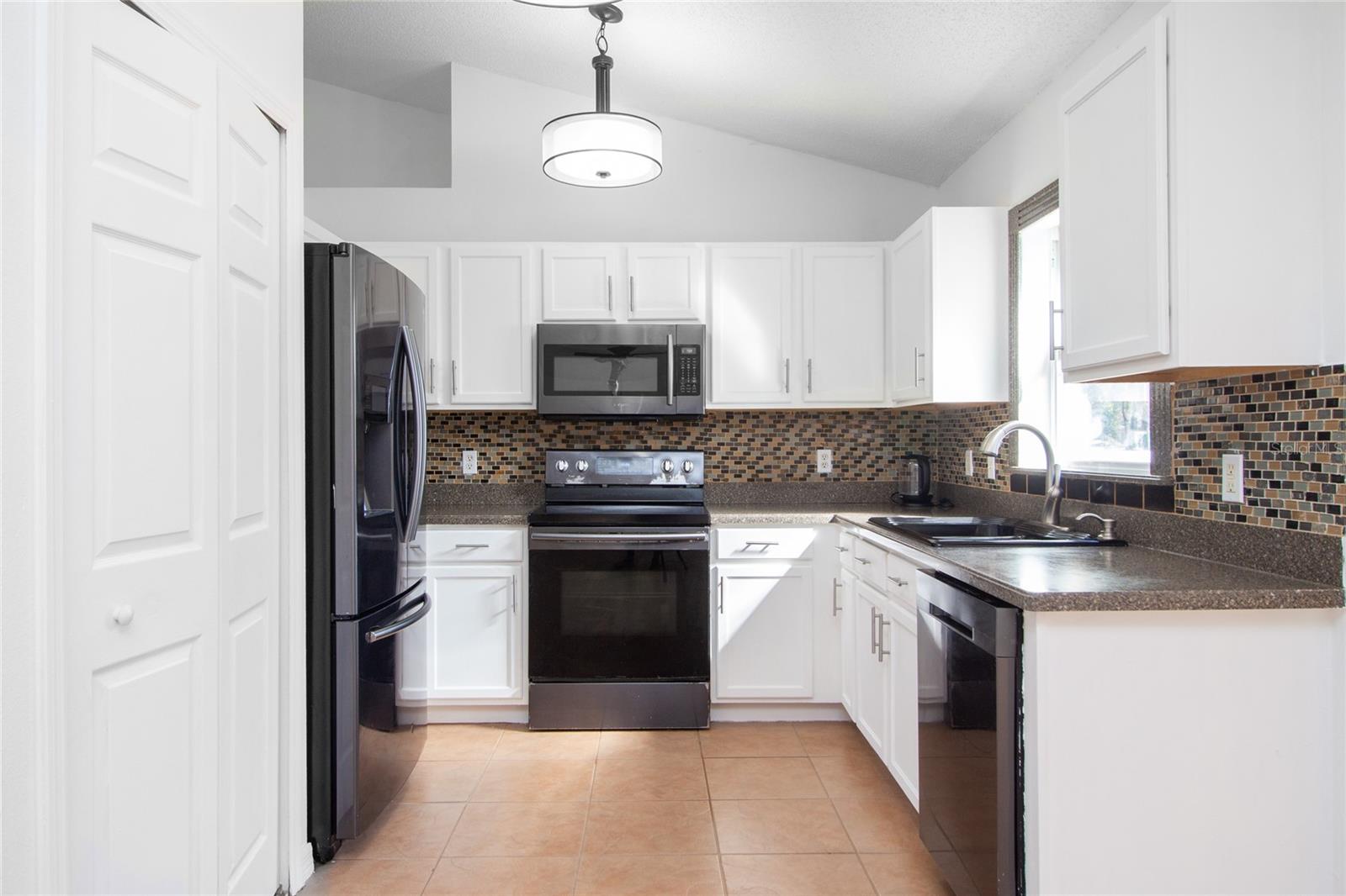 Image 14 of 30 For 1552 Deltona Boulevard