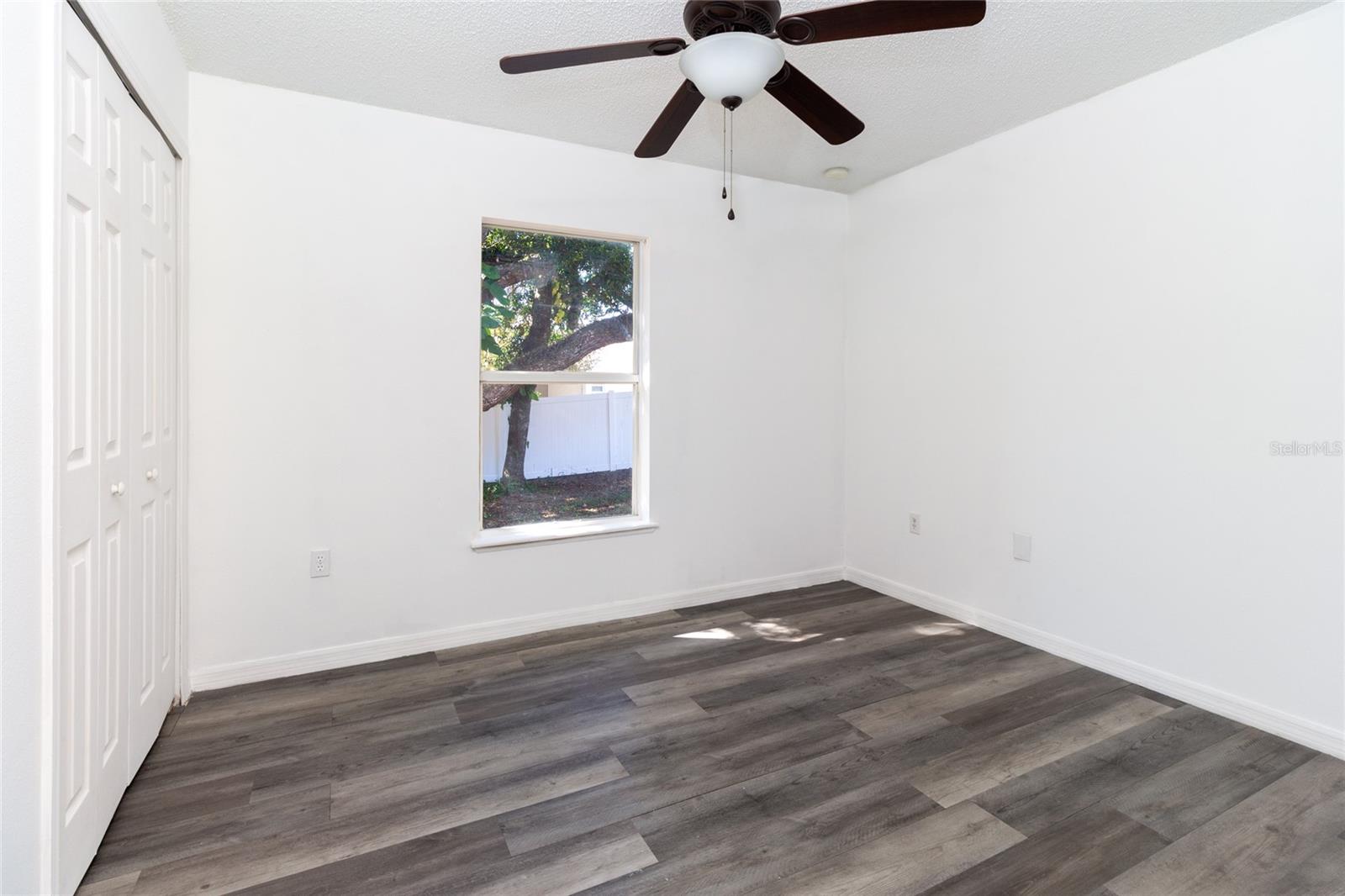 Image 23 of 30 For 1552 Deltona Boulevard