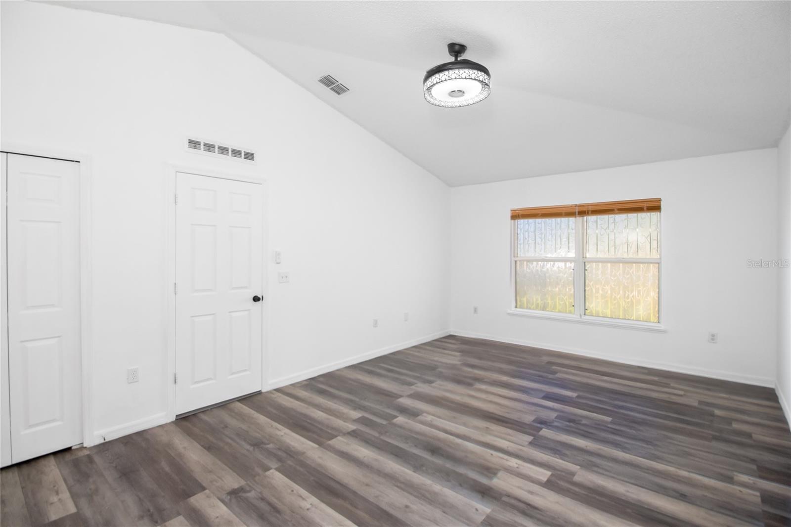 Image 29 of 30 For 1552 Deltona Boulevard