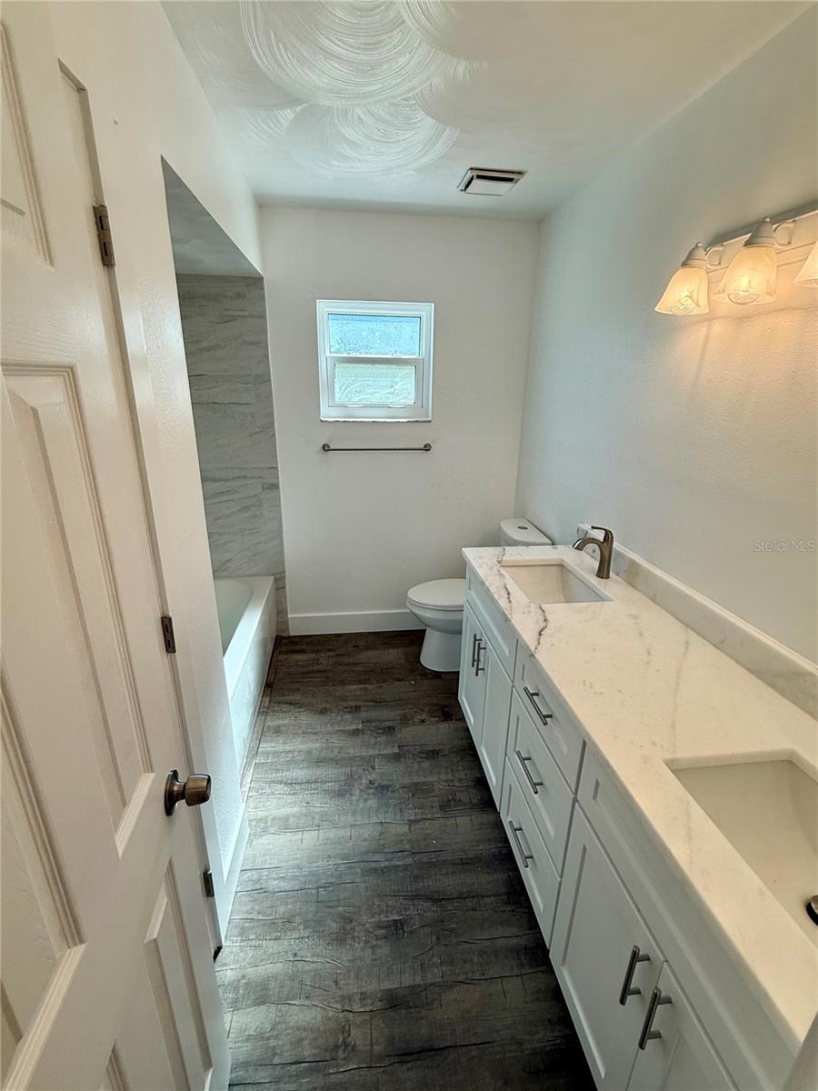 Image 4 of 13 For 9801 San Moreno Way