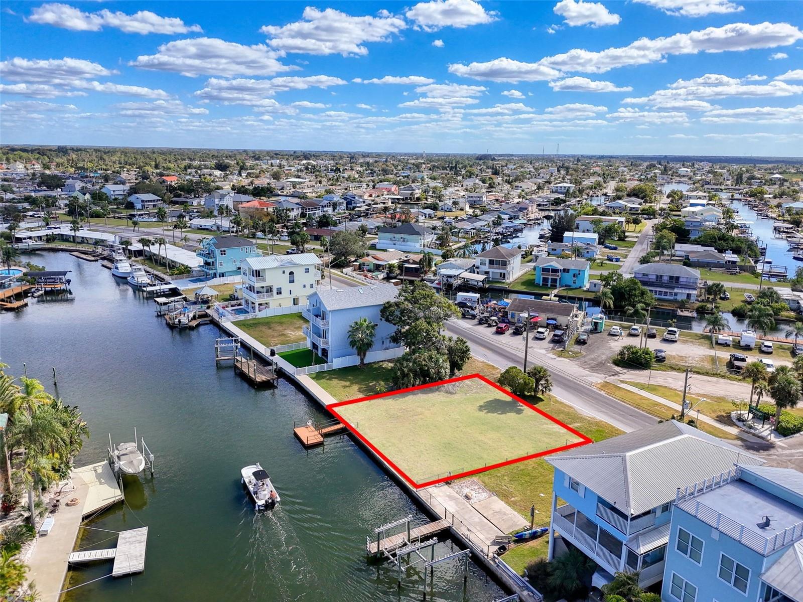 Listing photo id 11 for 6429 Clark Street