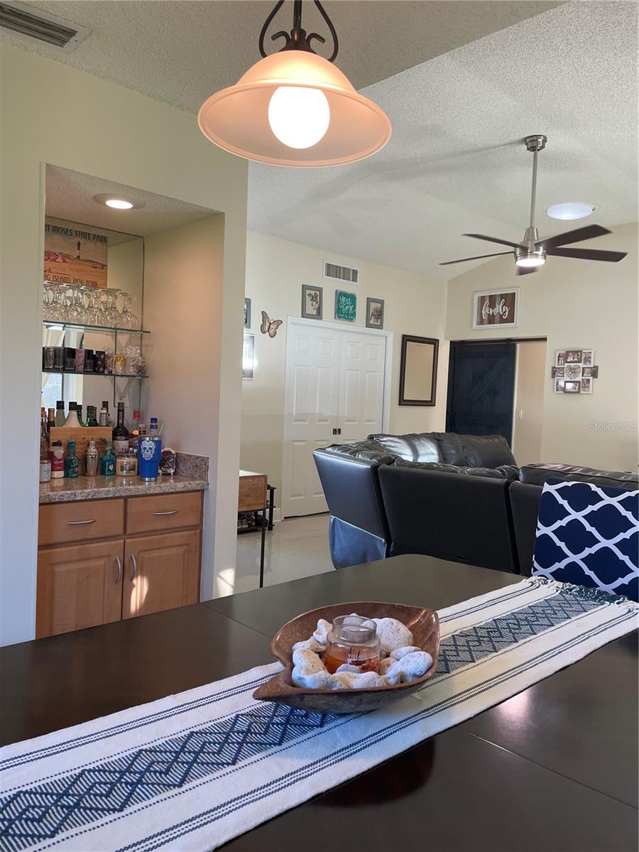 Image 14 of 40 For 1007 Lake Avoca Drive