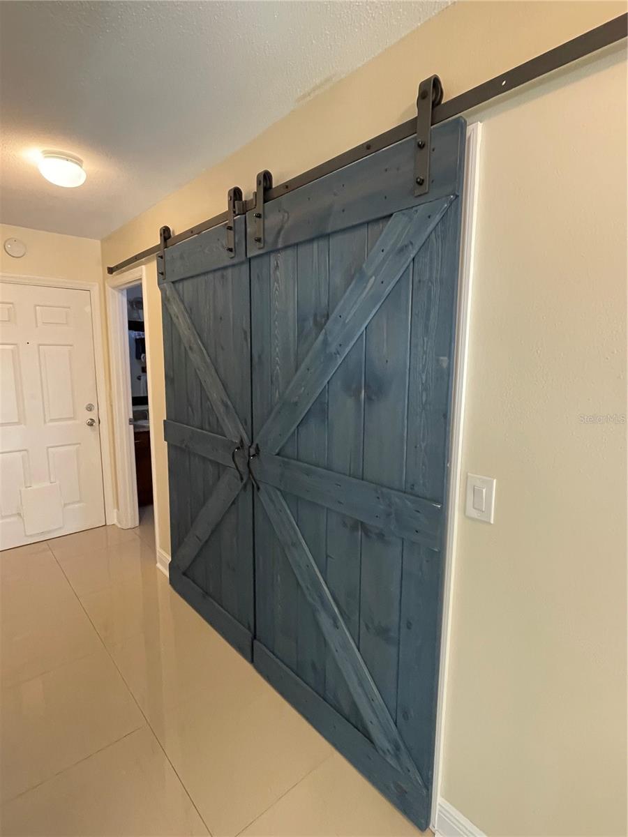 Image 22 of 40 For 1007 Lake Avoca Drive