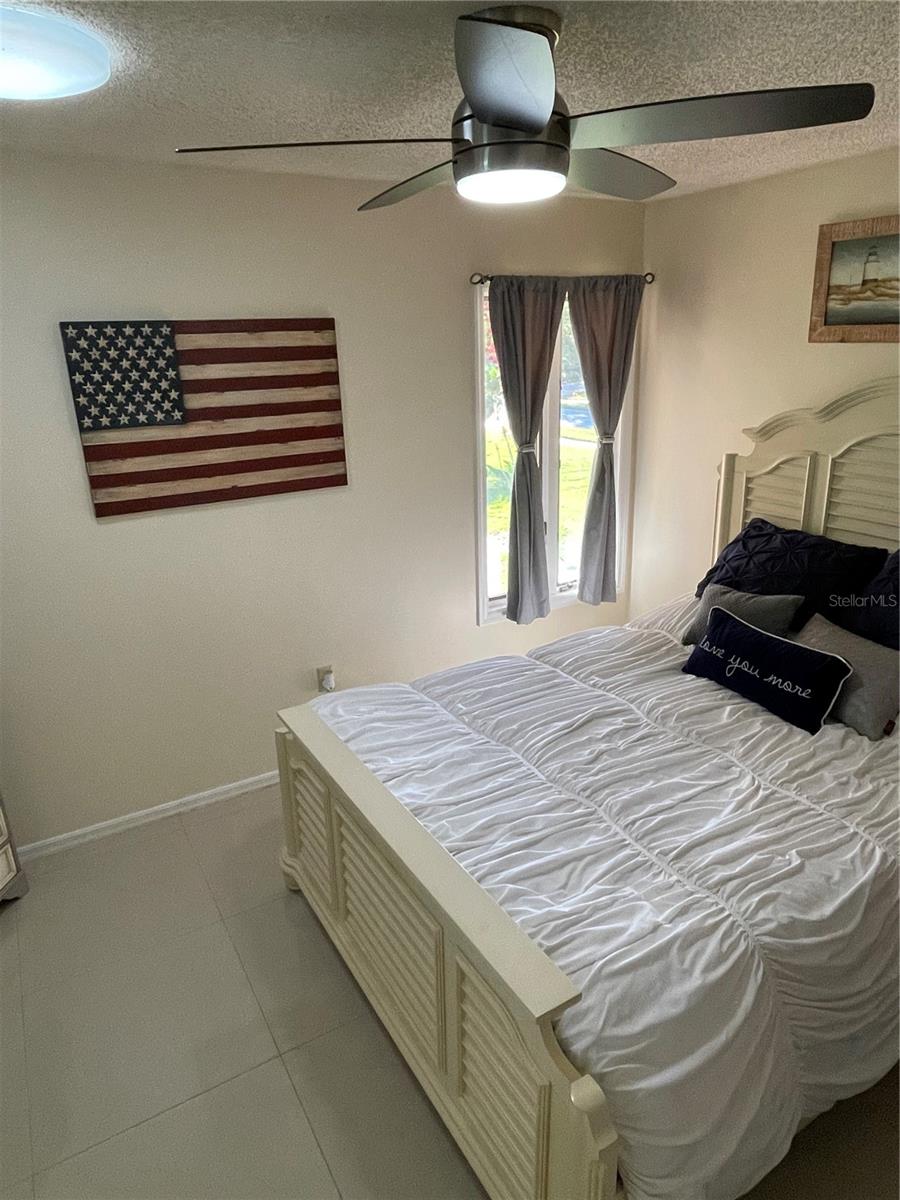 Image 25 of 40 For 1007 Lake Avoca Drive