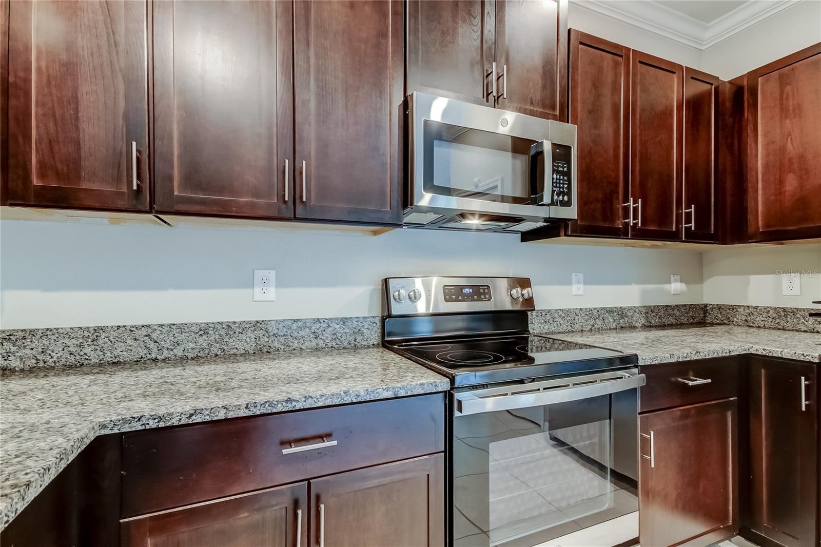 Image 20 of 56 For 2182 Great Sapphire Lane