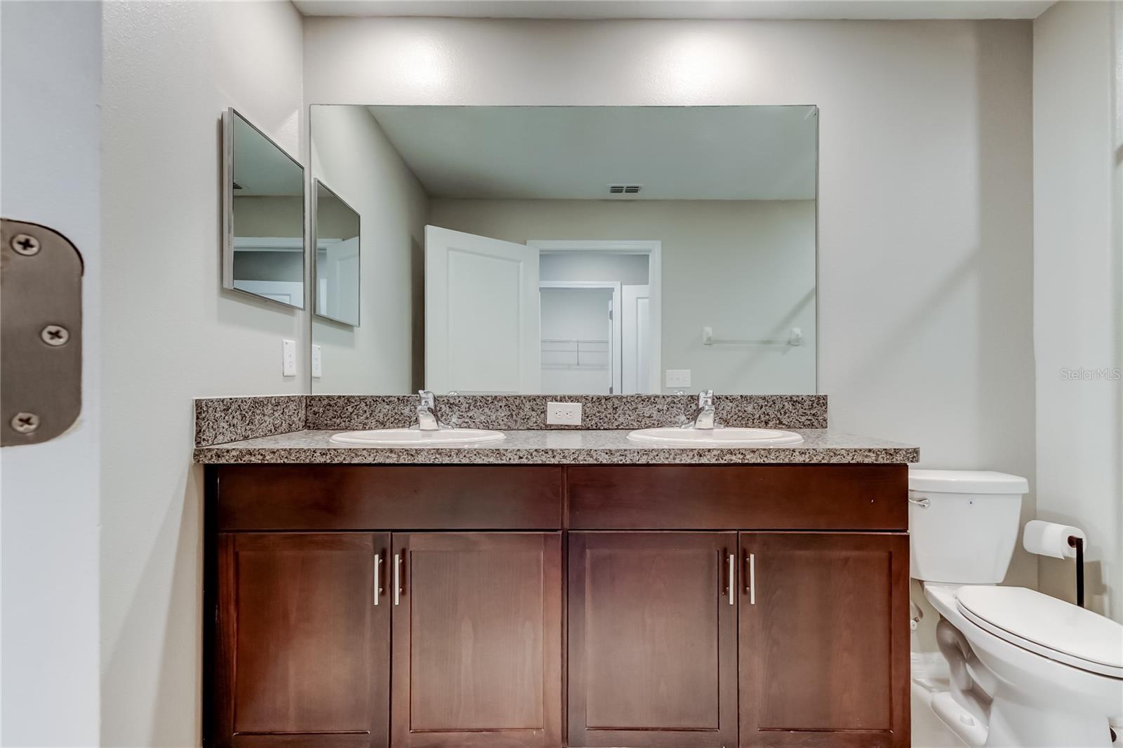 Image 29 of 56 For 2182 Great Sapphire Lane