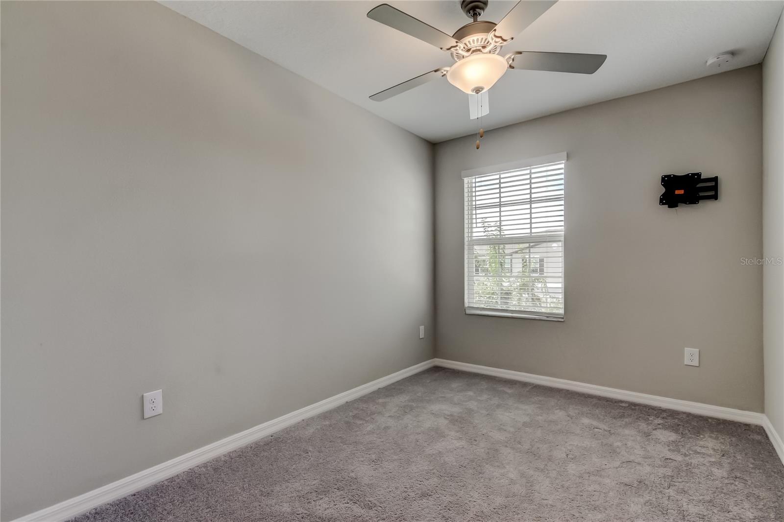 Image 42 of 56 For 2182 Great Sapphire Lane