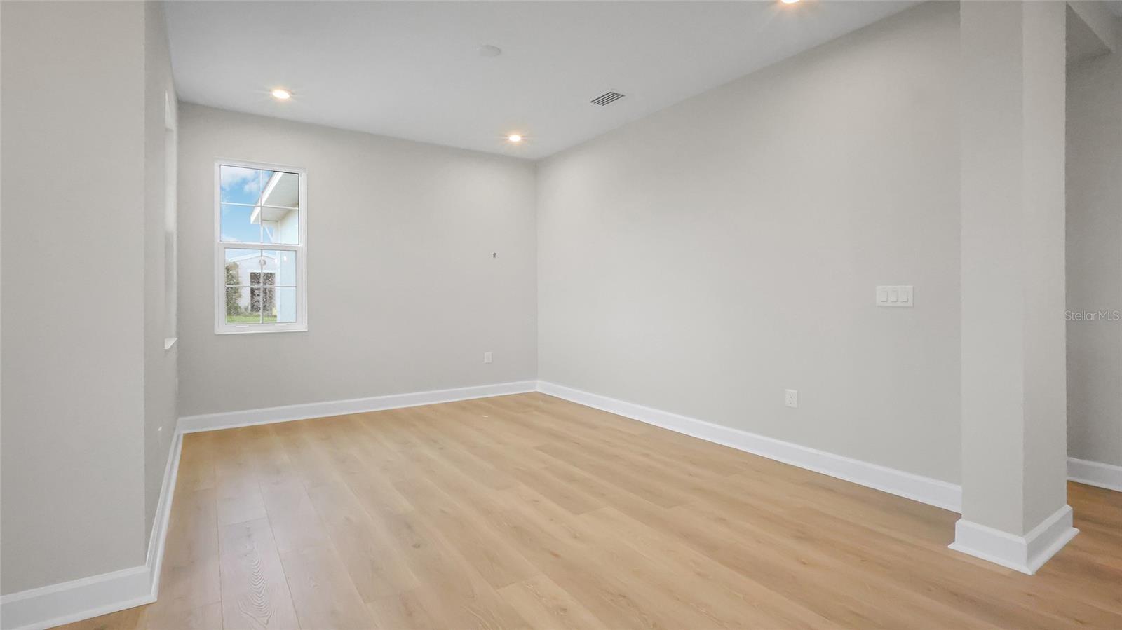 Image 13 of 84 For 570 Hammock Oaks Boulevard