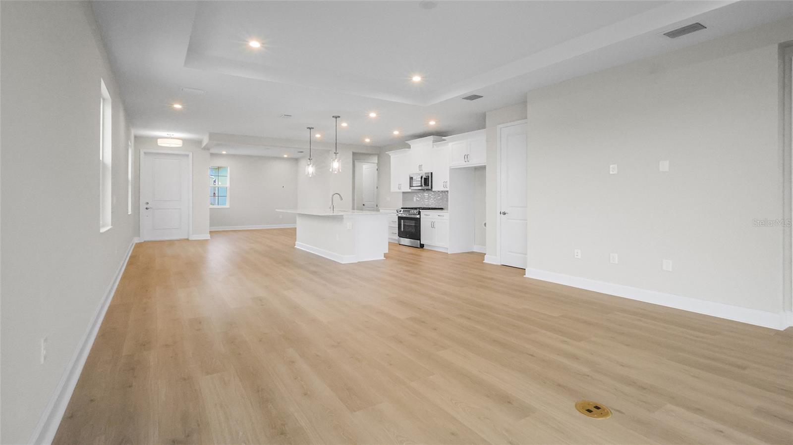 Image 17 of 84 For 570 Hammock Oaks Boulevard