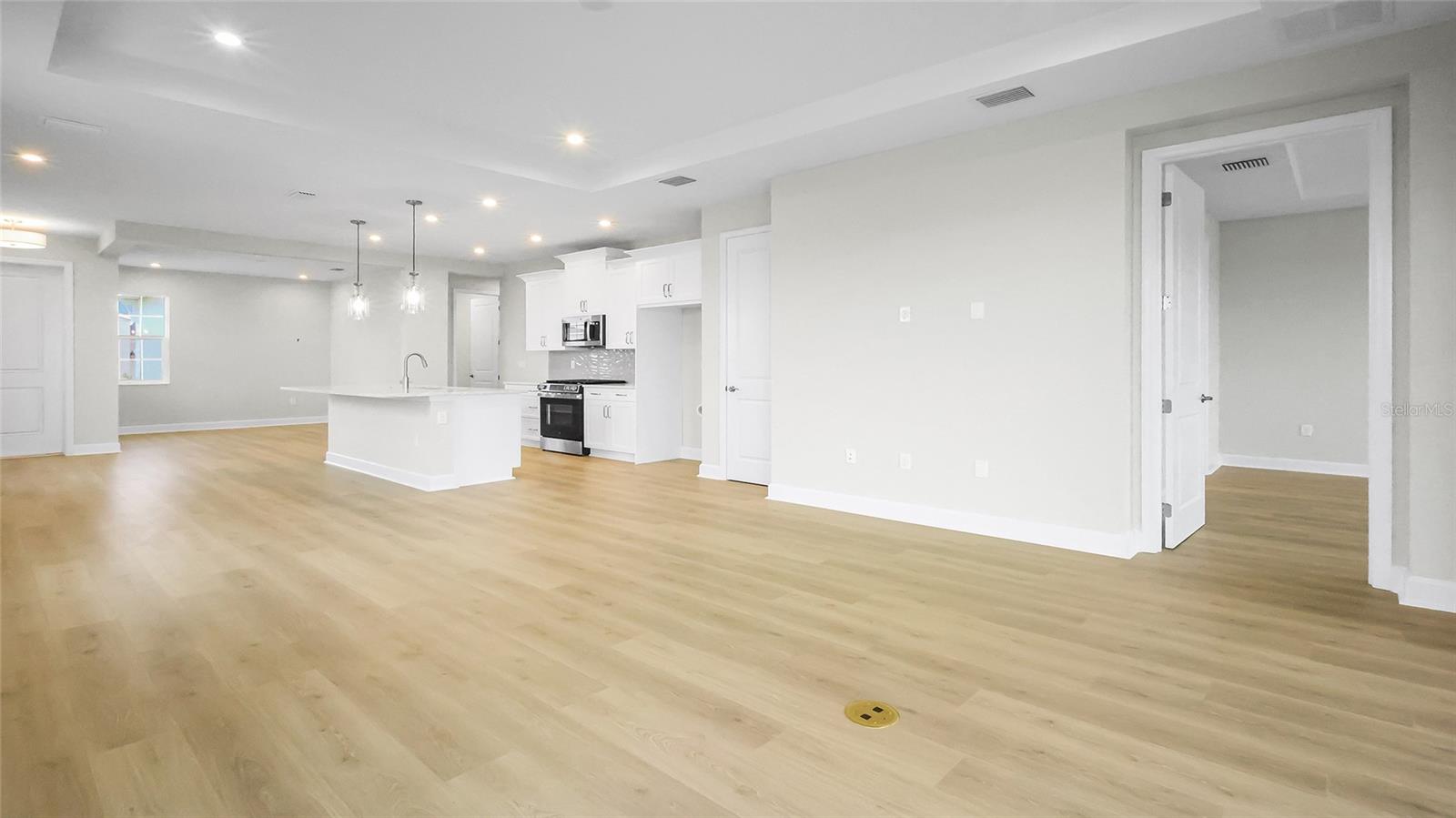 Image 18 of 84 For 570 Hammock Oaks Boulevard