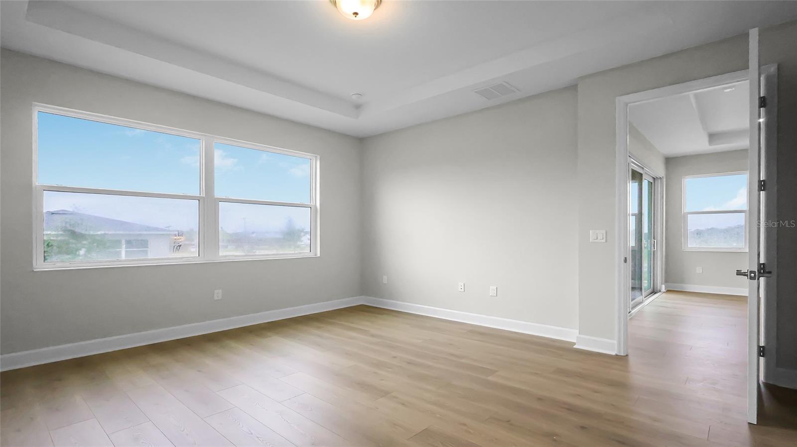 Image 22 of 84 For 570 Hammock Oaks Boulevard