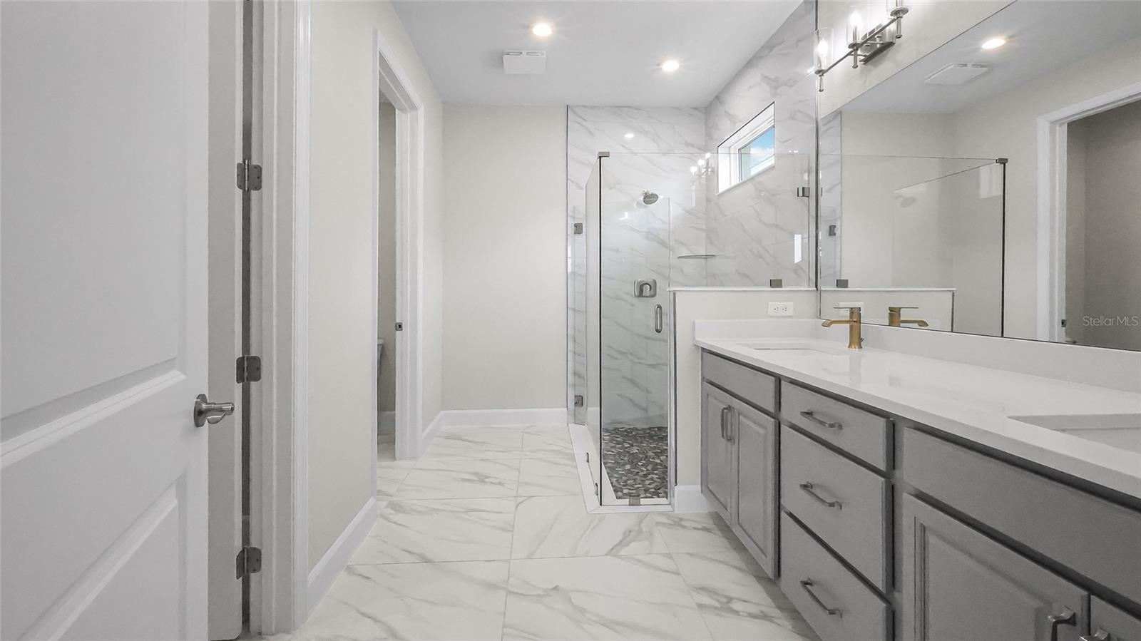 Image 23 of 84 For 570 Hammock Oaks Boulevard