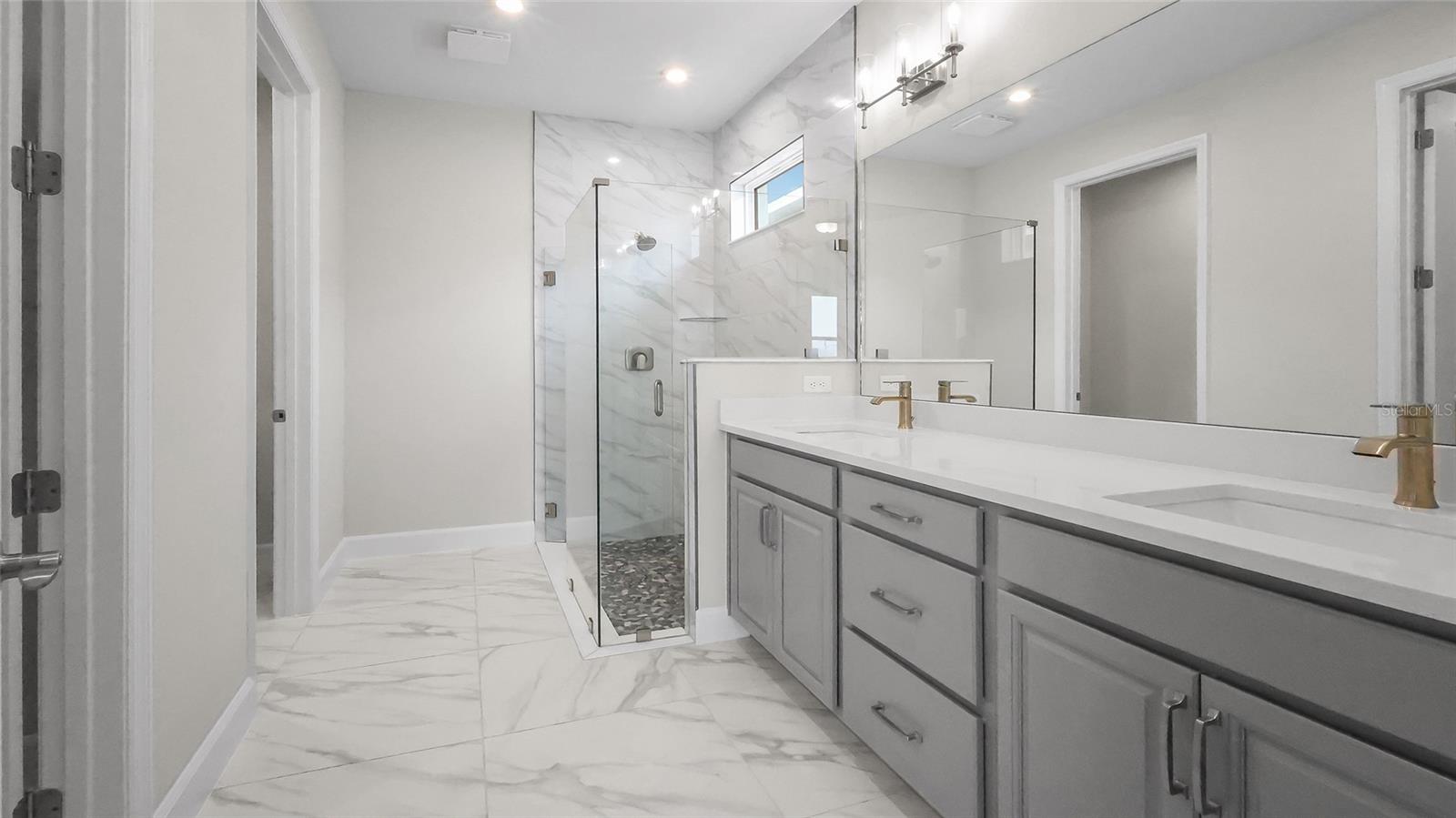 Image 25 of 84 For 570 Hammock Oaks Boulevard