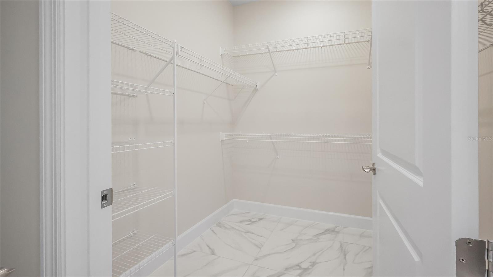 Image 26 of 84 For 570 Hammock Oaks Boulevard