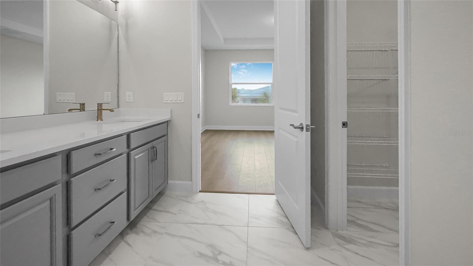 Image 30 of 84 For 570 Hammock Oaks Boulevard