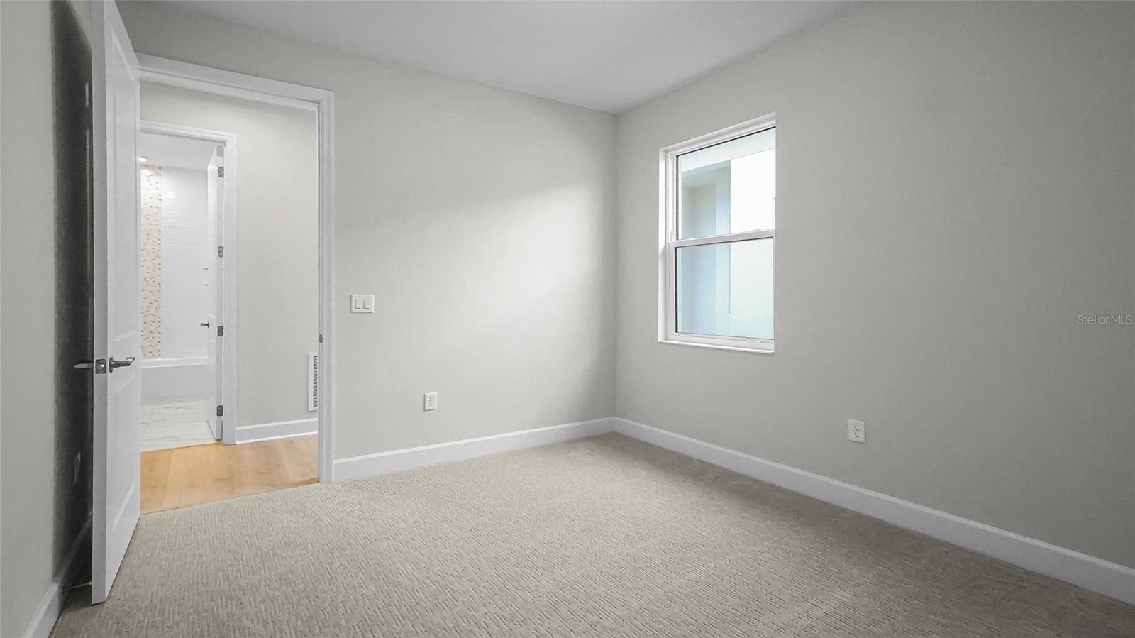 Image 37 of 84 For 570 Hammock Oaks Boulevard