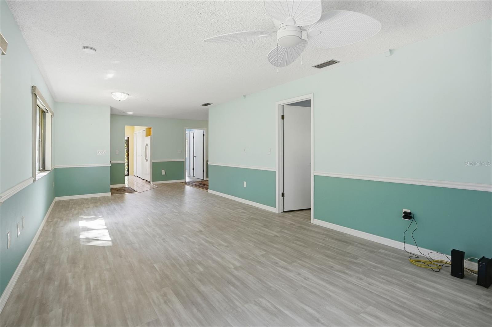 Image 12 of 45 For 12906 Wedgewood Way B