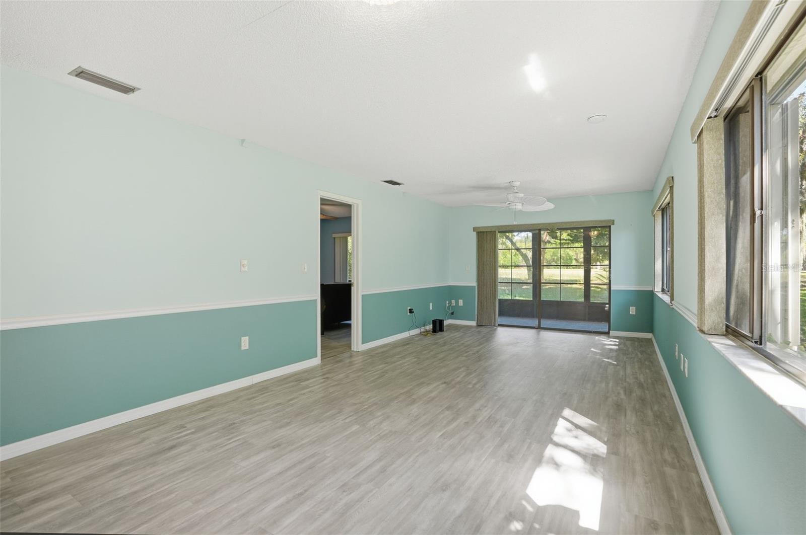 Image 13 of 45 For 12906 Wedgewood Way B
