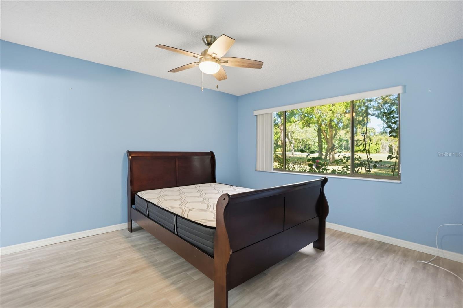 Image 19 of 45 For 12906 Wedgewood Way B