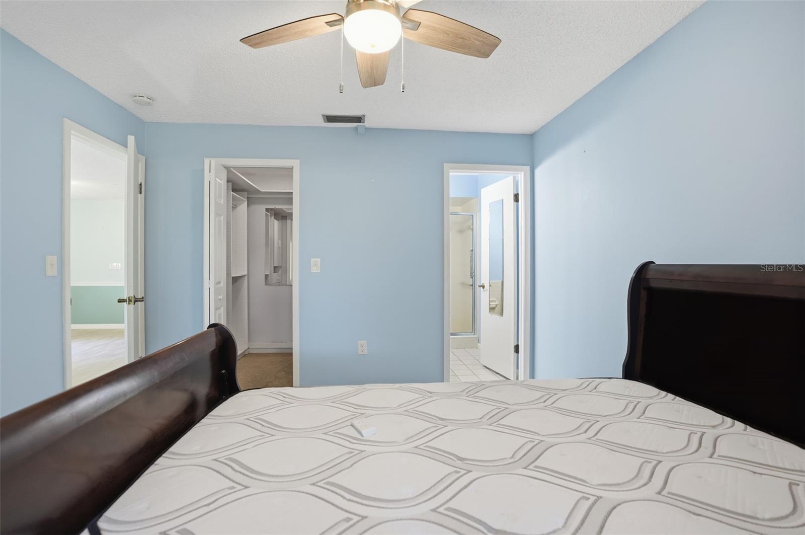 Image 20 of 45 For 12906 Wedgewood Way B