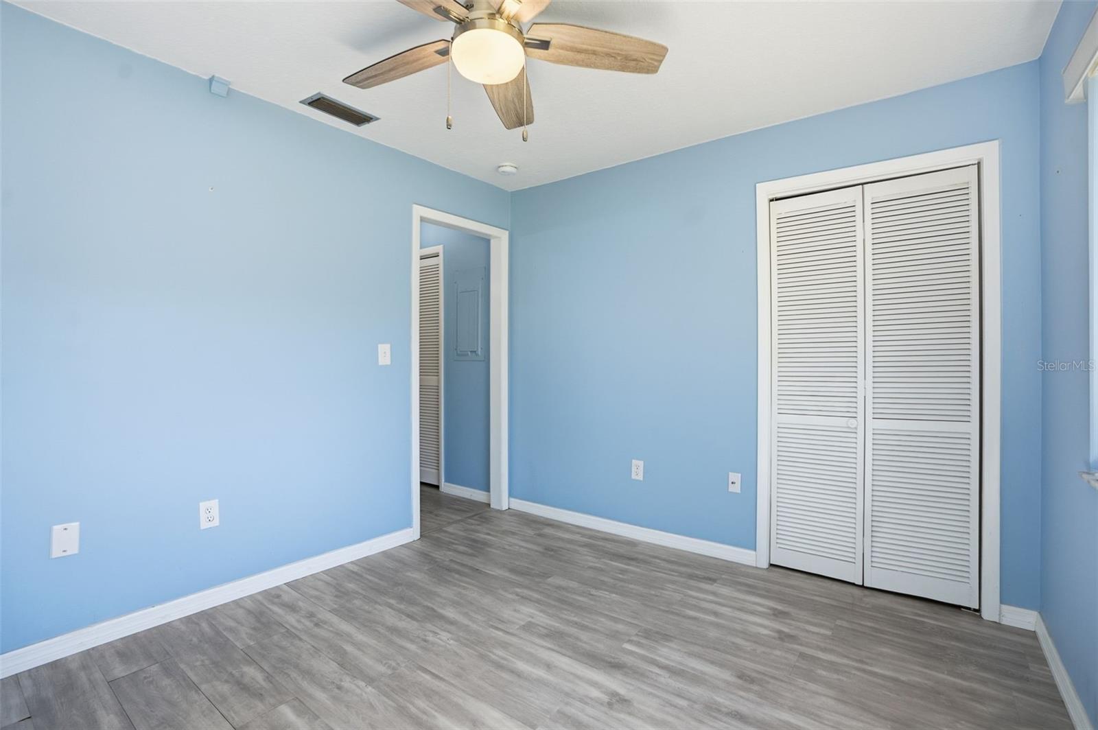 Image 23 of 45 For 12906 Wedgewood Way B