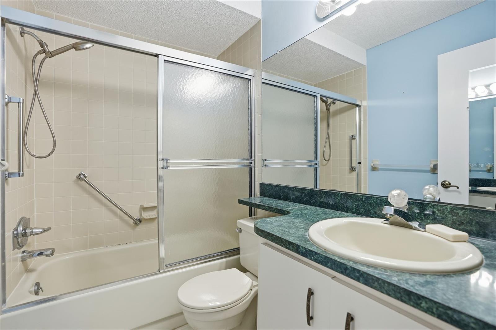 Image 25 of 45 For 12906 Wedgewood Way B