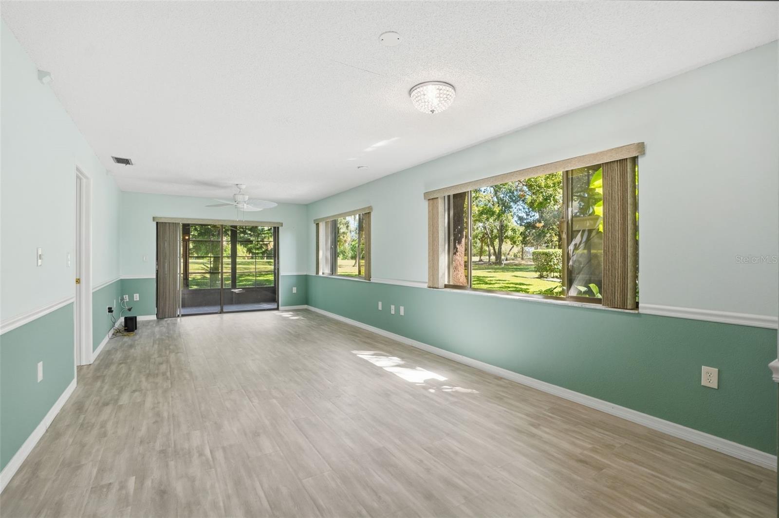 Image 8 of 45 For 12906 Wedgewood Way B