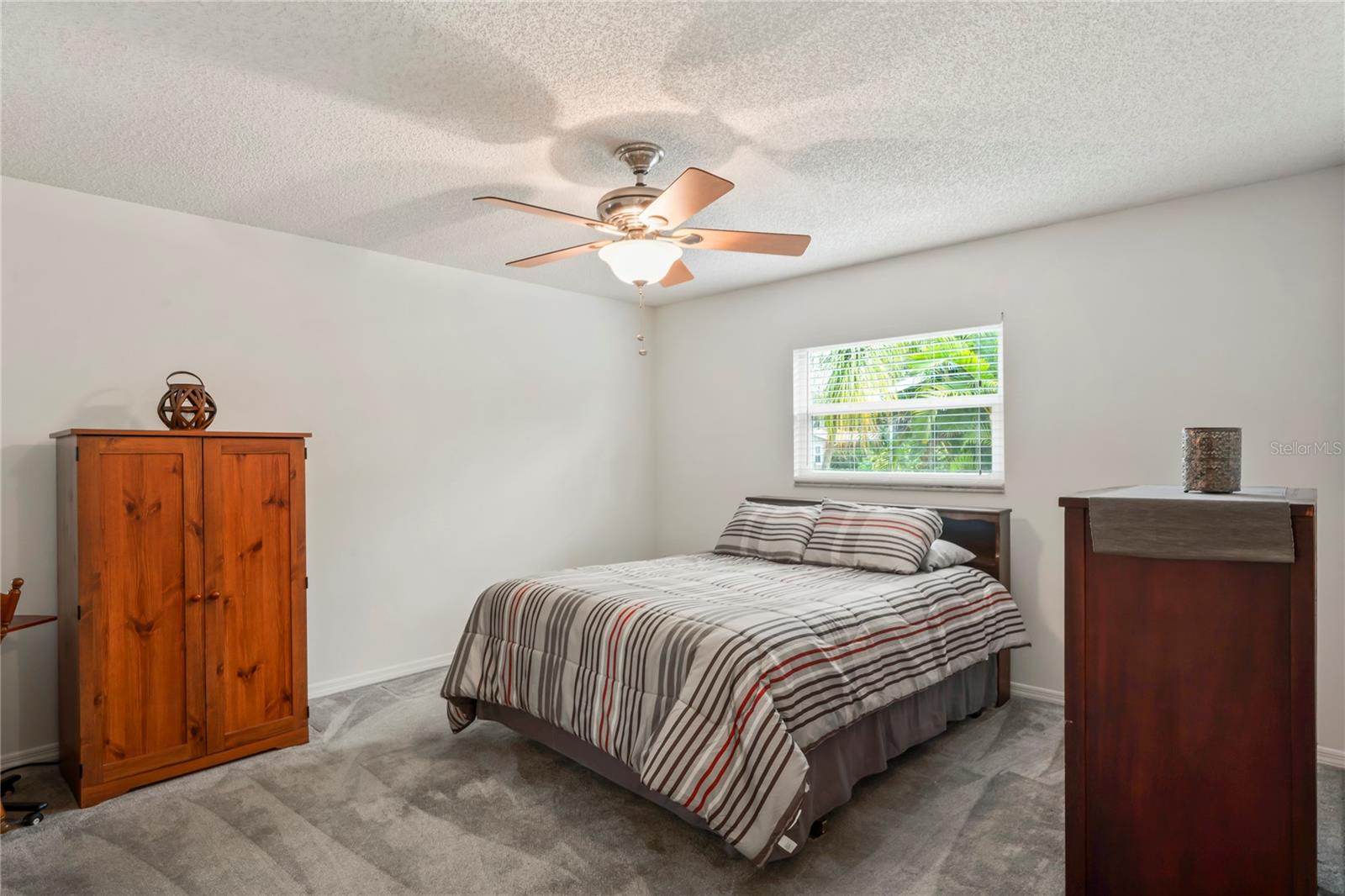 Image 17 of 62 For 8621 Bridgewater Drive