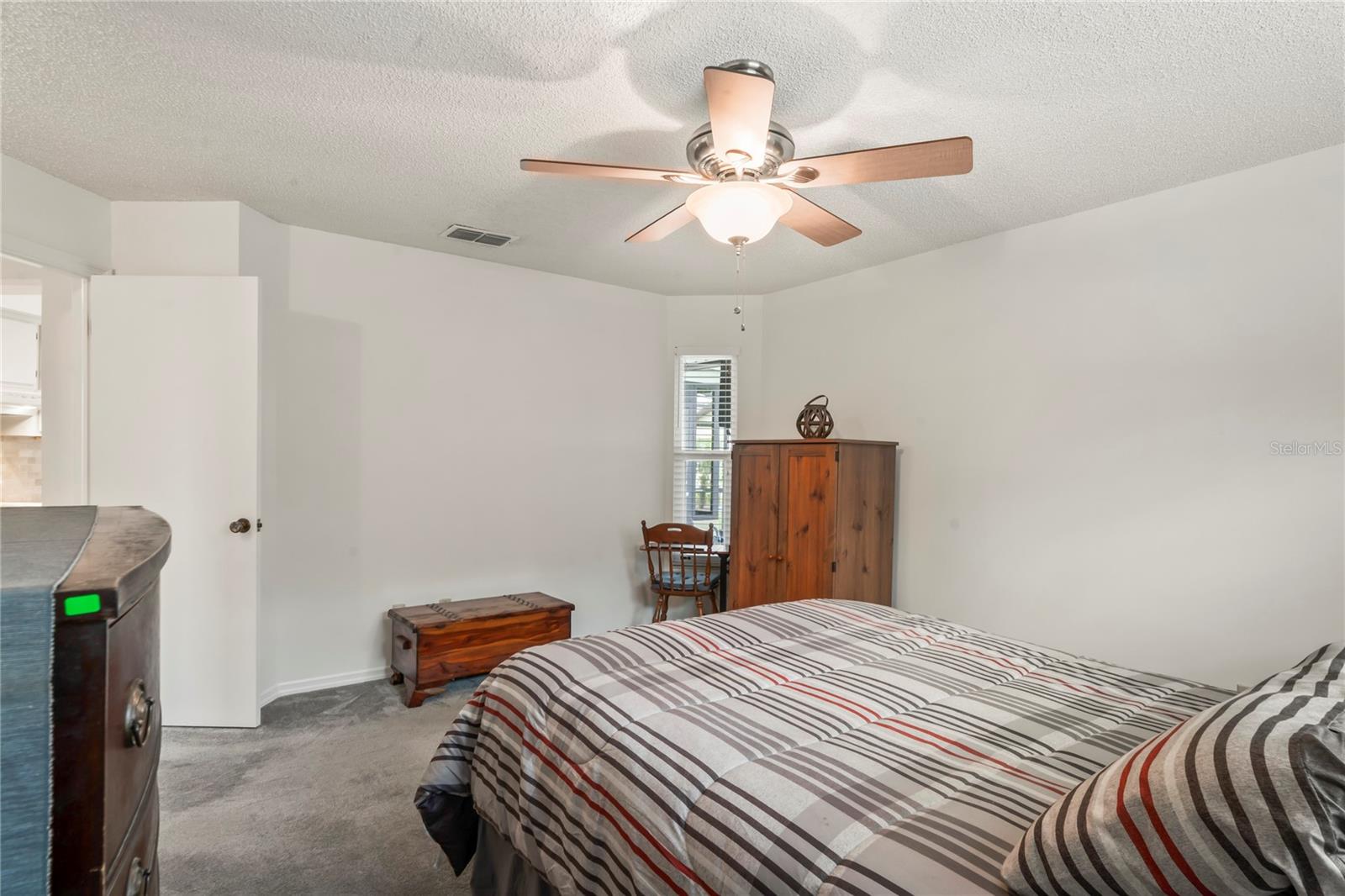 Image 18 of 62 For 8621 Bridgewater Drive