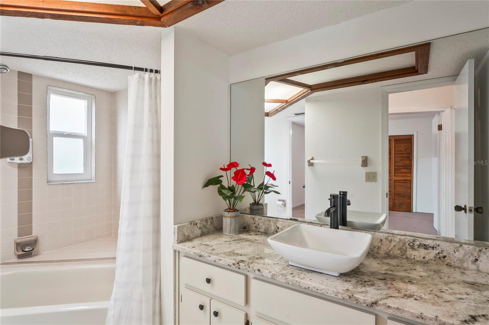 Image 27 of 62 For 8621 Bridgewater Drive