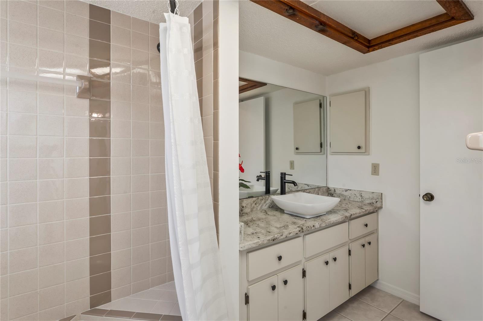 Image 28 of 62 For 8621 Bridgewater Drive