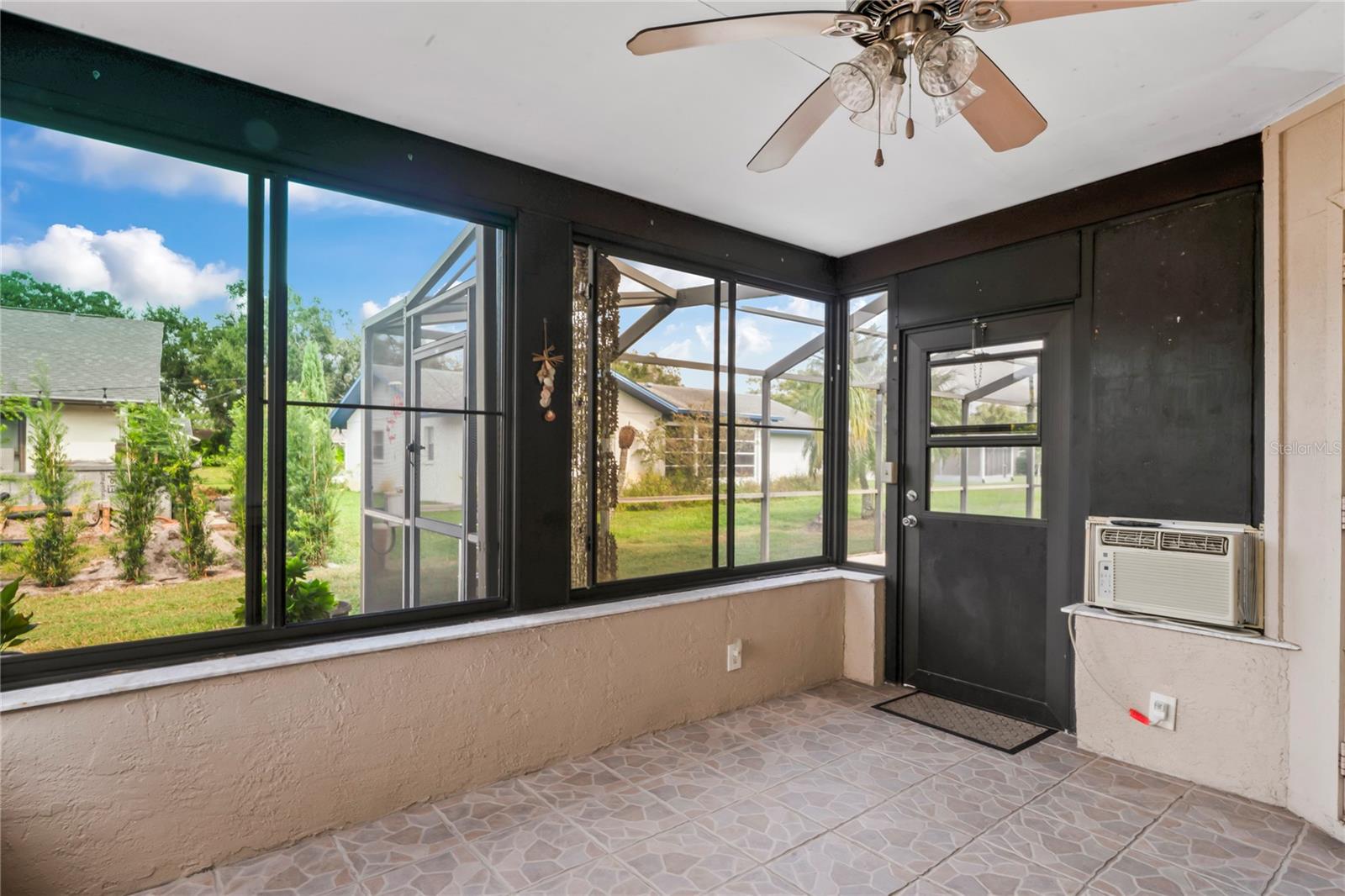 Image 37 of 62 For 8621 Bridgewater Drive